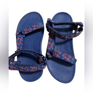 Teva Blue &‎ Red Hurricane Sandals Women’s Size 9 (?)